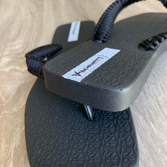 Anthropologie Vincenza ) flip Flop - Picture 6 of 6